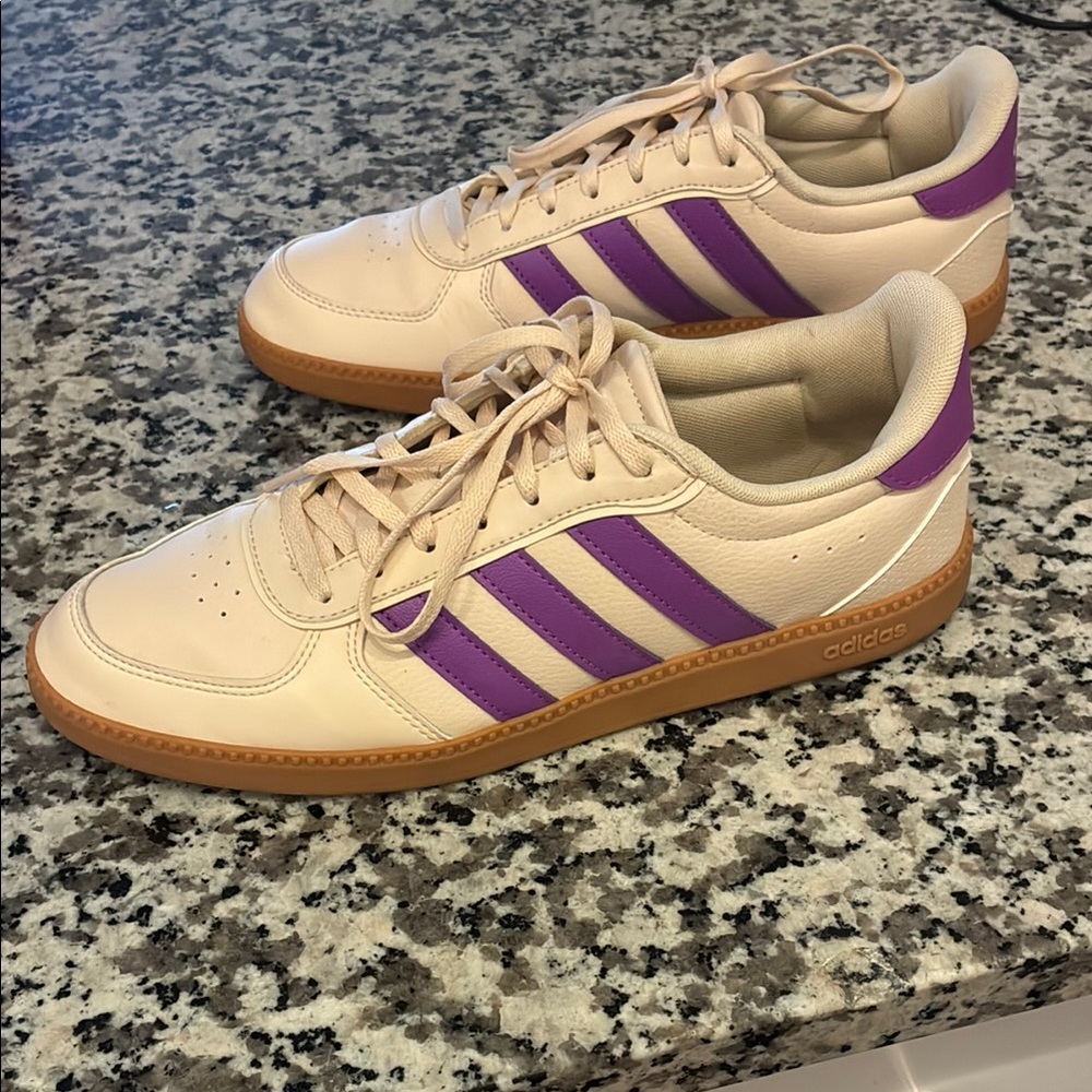 Adidas Beige and Purple Breaknet Sleek Sneakers